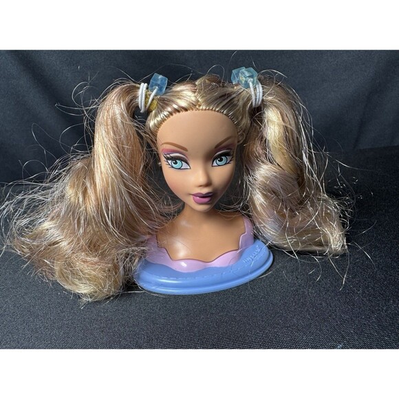 Mattel My Scene Swappin' Styles Kennedy Swappable Head + stand (NO BODY) - Picture 4 of 8